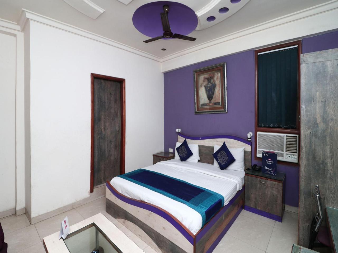Hotel Deep Kanpur Buitenkant foto